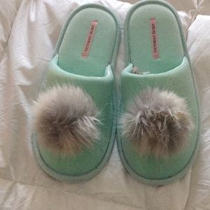 Woman’s slippers